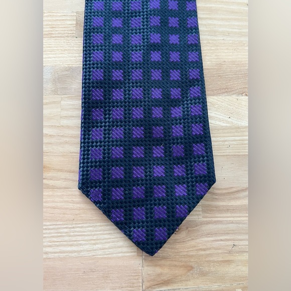 Charvet Designer 100% Silk Tie in a Beautiful Purple and Black Color